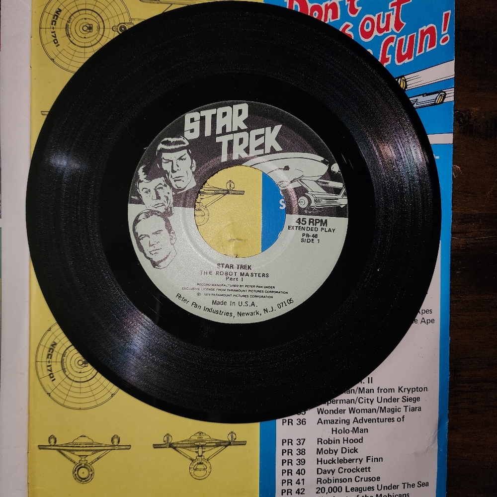 Star Trek - Picture 3 of 3